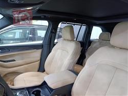 جیپ گراند شیرۆکی